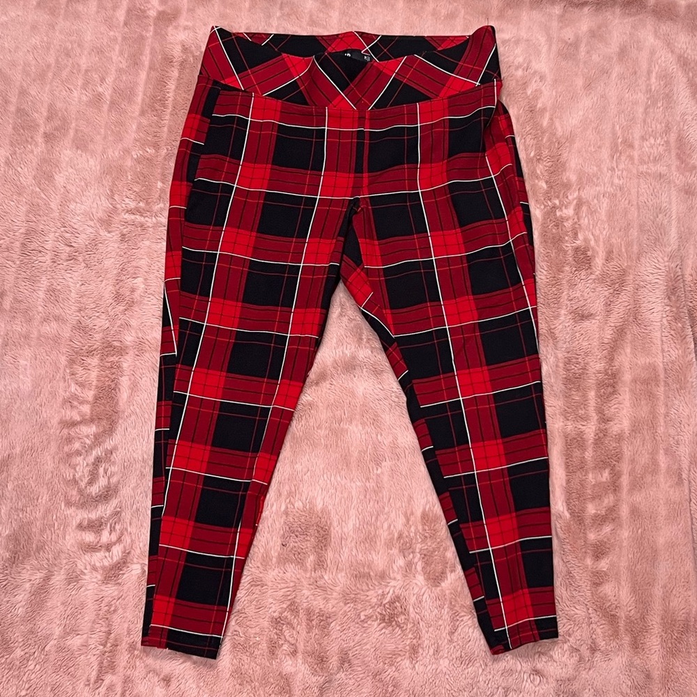 red and black plaid leggings | sold